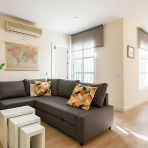 Azahar Metropol Parasol, Parking Gratis Coches Medianos Apartamento Sevilla